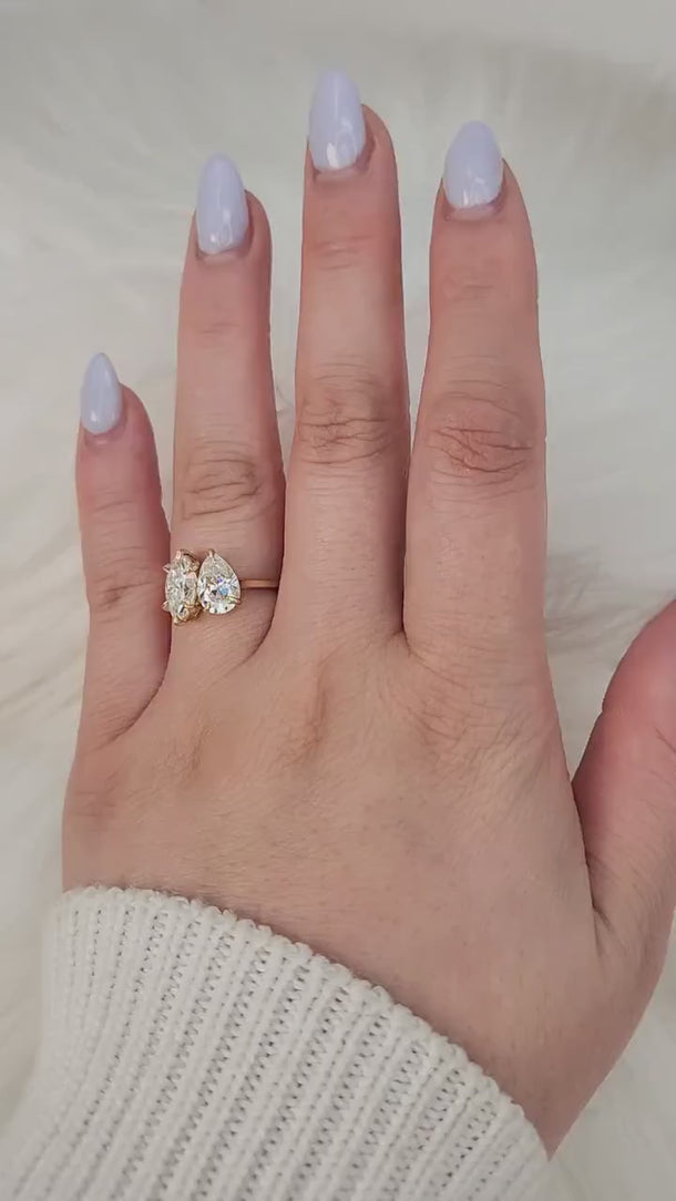 2.50ct Zara 10x5mm + 9x6mm 14kt Gold Moissanite Toi Et Moi Ring,Two Stone Ring,Promise Ring,Anniversary Ring,Unique Ring,Gift For Her